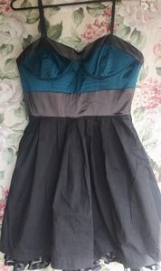 Alythea multicolor halter sz M juniors size dress